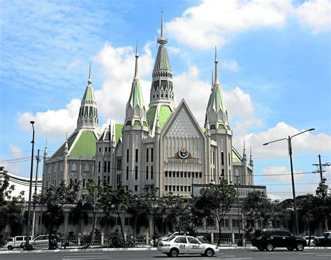 Ang IGLESIA NI CRISTO .